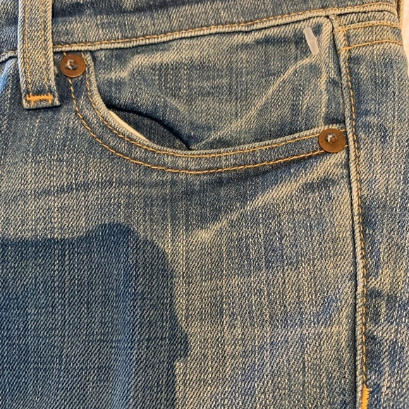 J Brand Blue Cigarette Leg Denim Jeans. Classic Light Wash.Size 26. - Picture 4 of 12